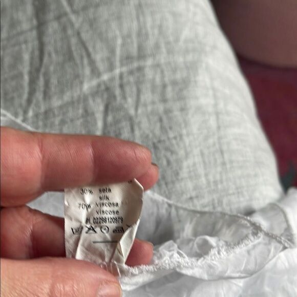 Scandal from Italy White Tunic with Dolman Sleeves and Bib Collar - Picture 7 of 7